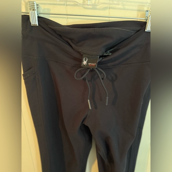 Ladies Spyder Active Black Side Pocket High Rise Jiggers, Size M - Picture 4 of 9